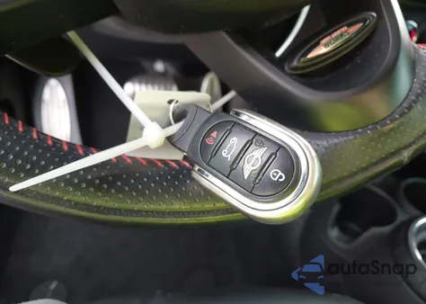 2016 Mini Hardtop John Cooper Works из США, поврежденный, VIN WMWXM9C5XGT996931